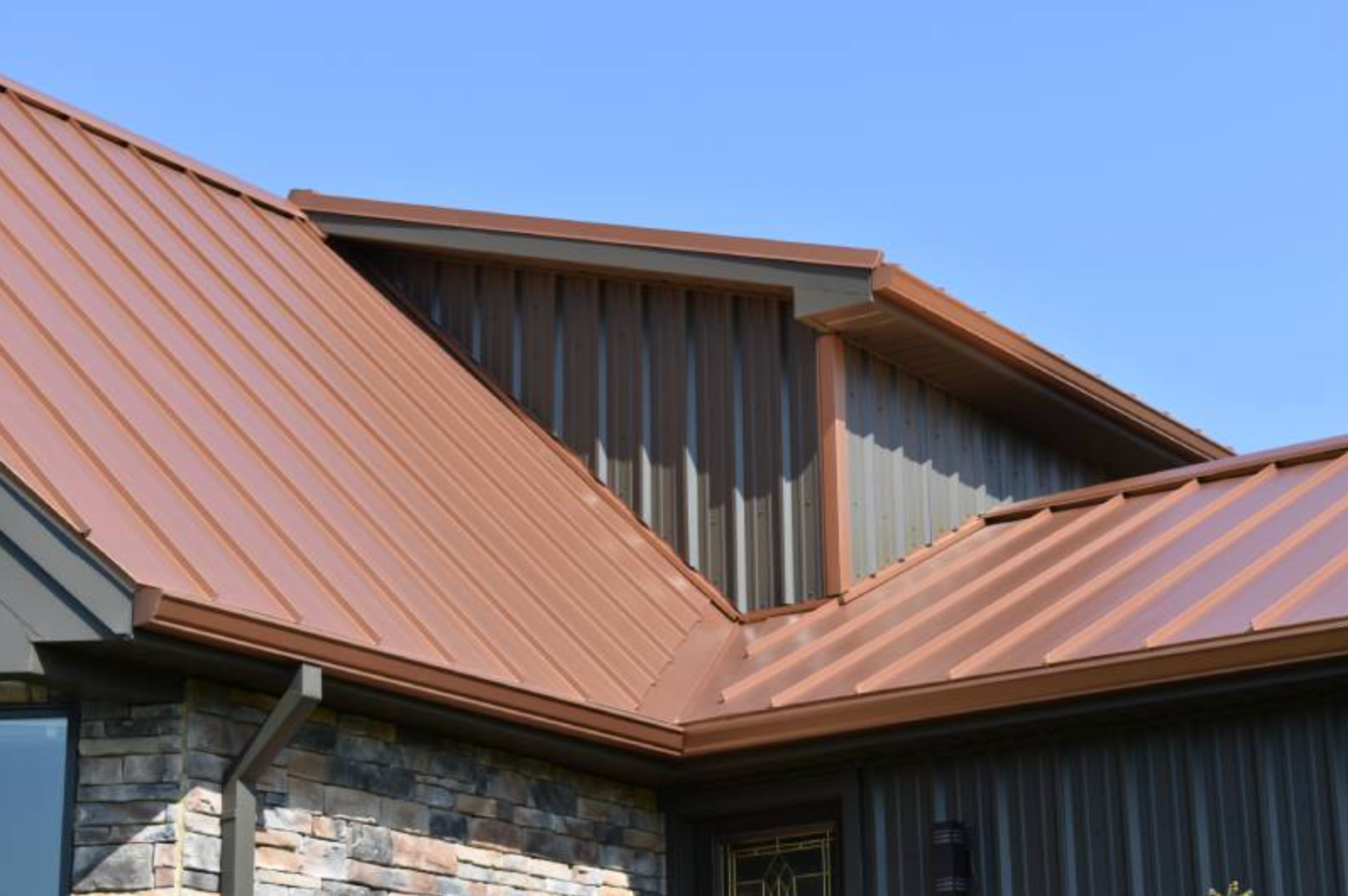 Maxim Roofing: Michigan’s Experts in Shingle, Metal, and Duro-Last Roofing